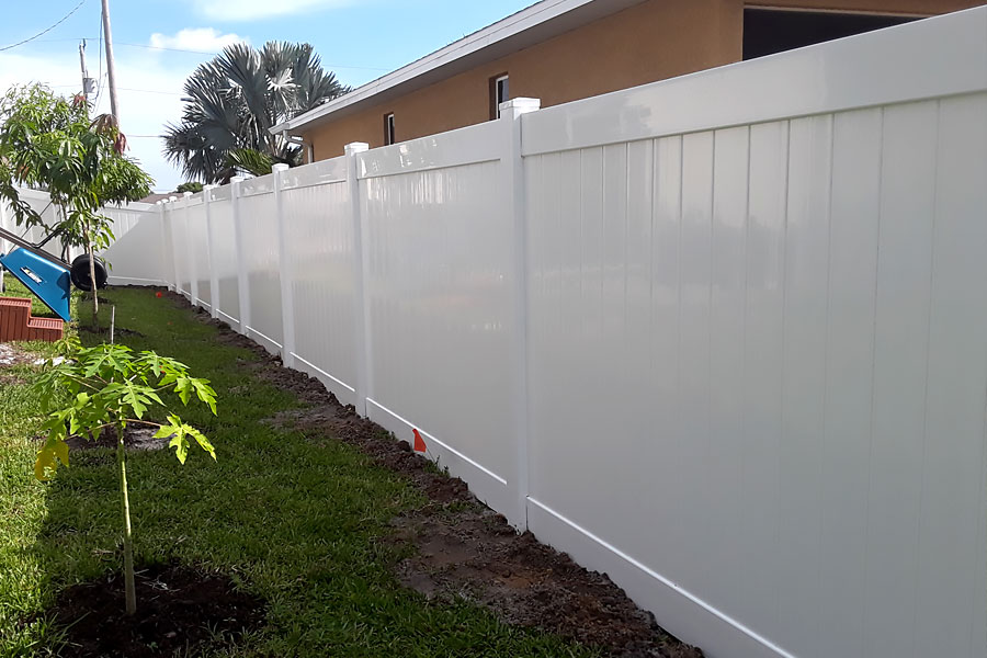 vinyl-fences-by-fence-dynamics-5 Vinyl Fences